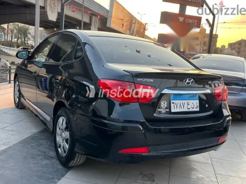 هيونداي إلنترا 2020 أسود مستعملة للبيع - 2