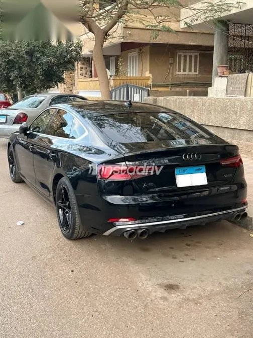 اودي A5 2018 أسود مستعملة للبيع - 3