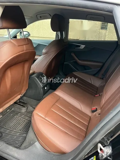 اودي A5 2018 أسود مستعملة للبيع - 8