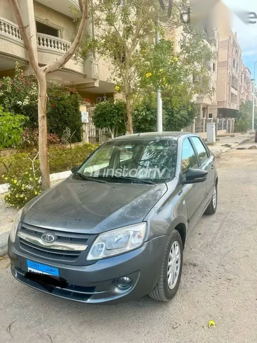 Lada Granta 2015 Gray Used for Sale - 2