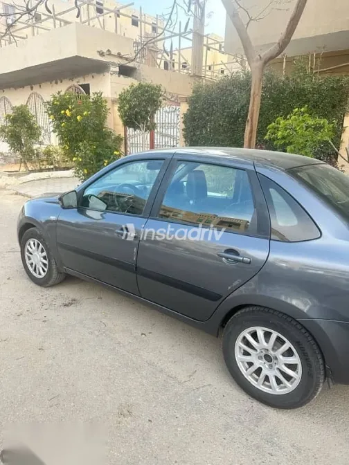 Lada Granta 2015 Gray Used for Sale - 3