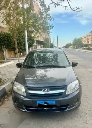 لادا جرانتا 2015 رمادي مستعملة للبيع
