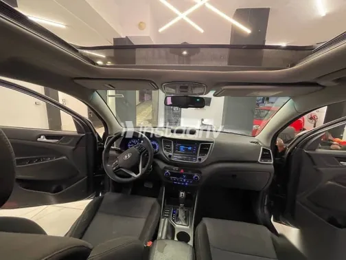 Hyundai Tucson 2017 Gray Used for Sale - 6