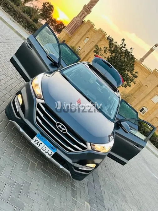 Hyundai Tucson 2017 Gray Used for Sale - 8