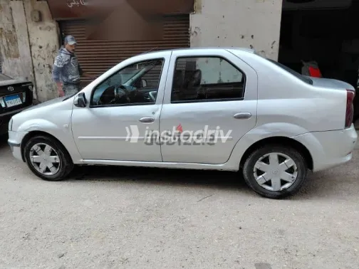 رينو لوجان 2014 فضي مستعملة للبيع - 3