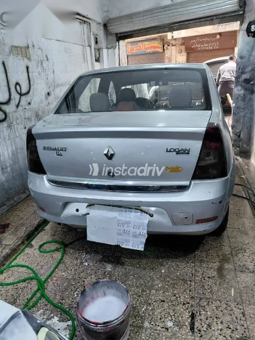 رينو لوجان 2014 فضي مستعملة للبيع - 4