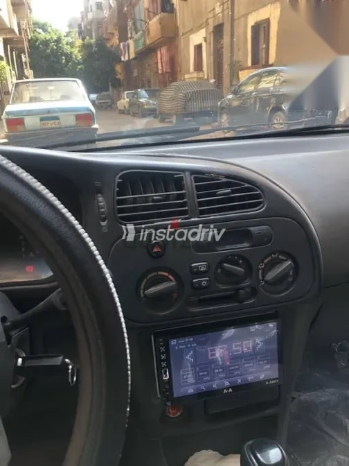 ميتسوبيشي لانسر 1999 فضي مستعملة للبيع - 5