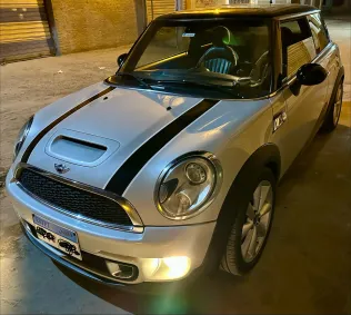 مينى كوبر 2013 أبيض مستعملة للبيع