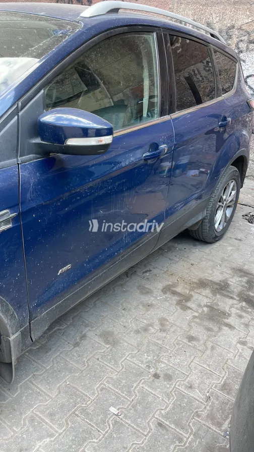 Ford Kuga 2019 White Used for Sale - 3