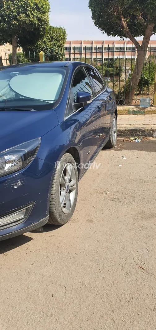 فورد فوكس 2017 أبيض مستعملة للبيع - 1