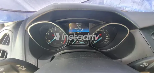 فورد فوكس 2017 أبيض مستعملة للبيع - 10