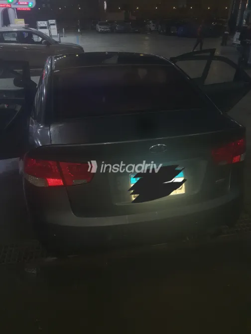 Kia Forte 2013 White Used for Sale - 7