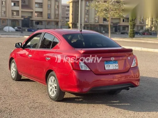 نيسان صنى 2022 أحمر مستعملة للبيع - 5