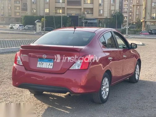 نيسان صنى 2022 أحمر مستعملة للبيع - 6