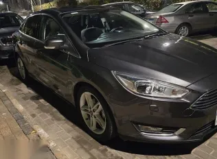 فورد فوكس 2018 رمادي مستعملة للبيع