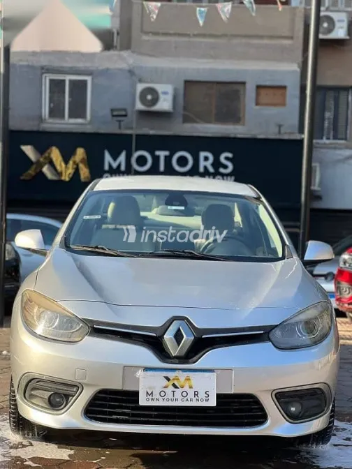 Renault Fluence 2015 Silver Used for Sale - 1