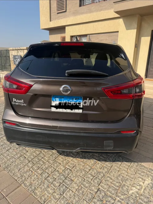نيسان قشقاي 2019 أبيض مستعملة للبيع - 1