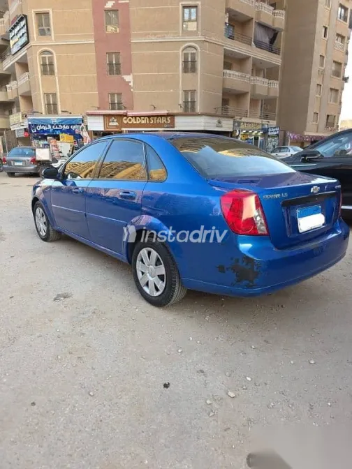 شيفروليه أوبترا 2009 أزرق غامق مستعملة للبيع - 1