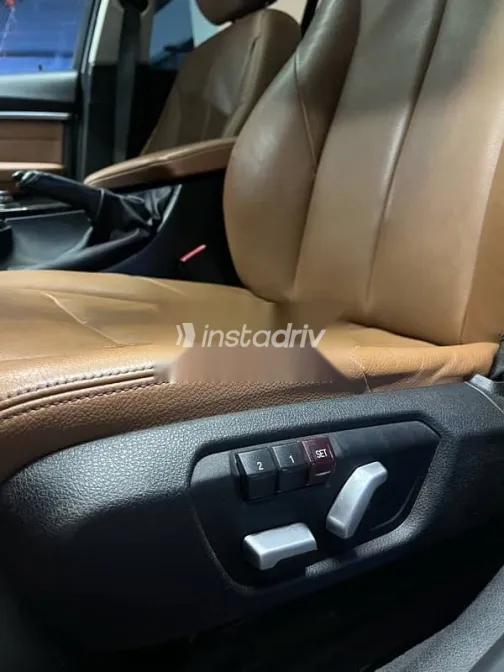 BMW 320 2017 Silver Used for Sale - 8