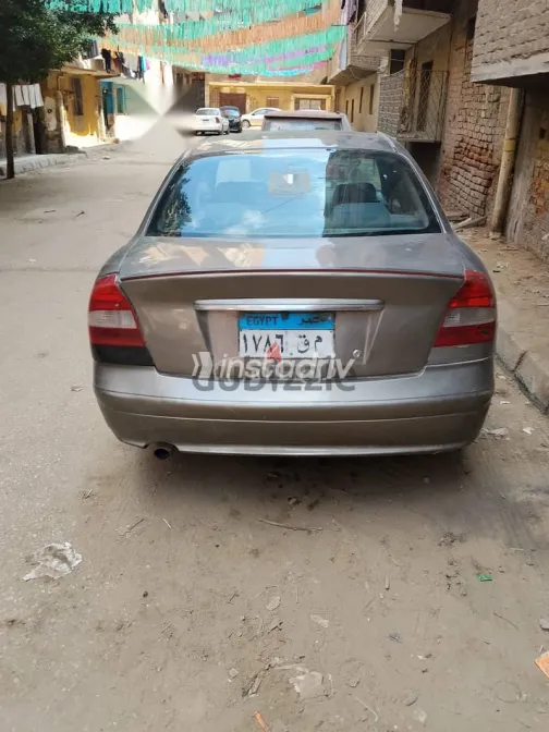 دايو نوبيرا 2005 بني مستعملة للبيع - 1