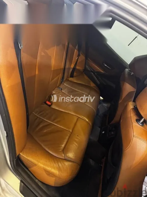 بي ام دبليو 328 2013 فضي مستعملة للبيع - 6