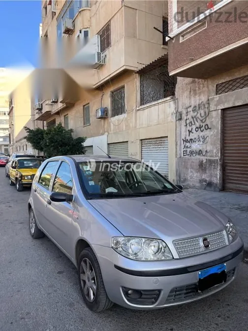 فيات بونتو 2009 فضي مستعملة للبيع - 4