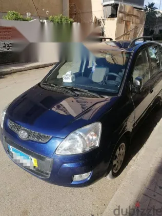 هيونداي ماتريكس 2010 أزرق غامق مستعملة للبيع