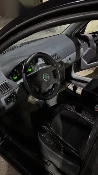 سكودا فابيا 2003 أسود مستعملة للبيع