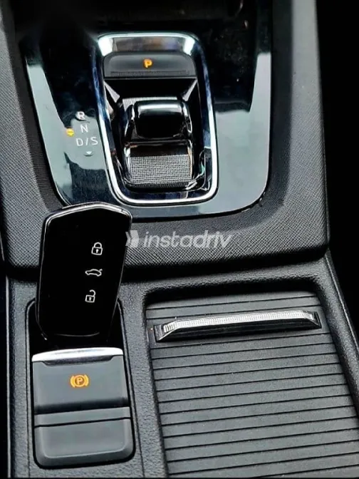 سكودا اوكتافيا 2021 أزرق غامق مستعملة للبيع - 9