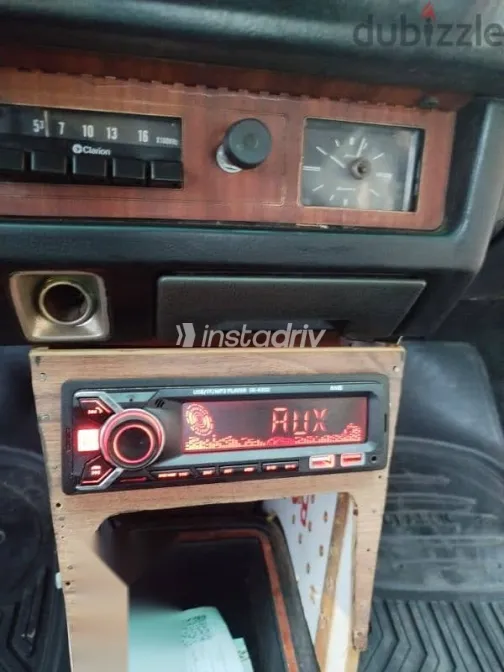 مازدا 323 1982 أحمر مستعملة للبيع - 2