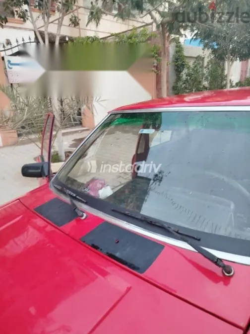 مازدا 323 1982 أحمر مستعملة للبيع - 5