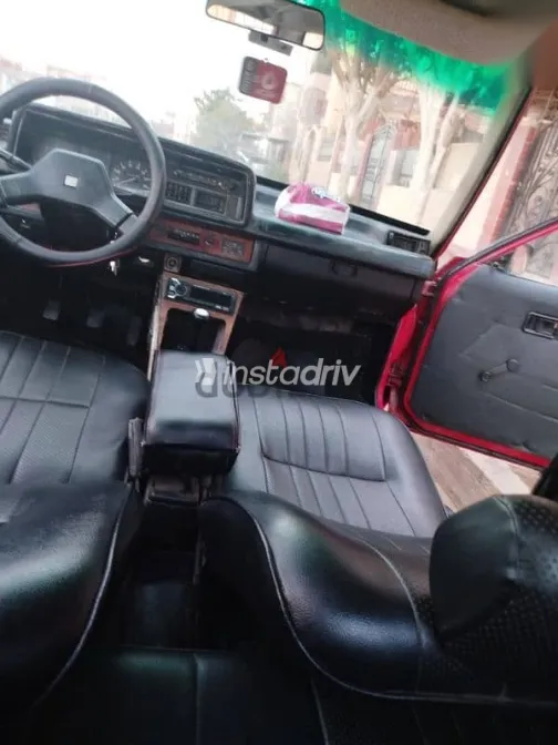 مازدا 323 1982 أحمر مستعملة للبيع - 7