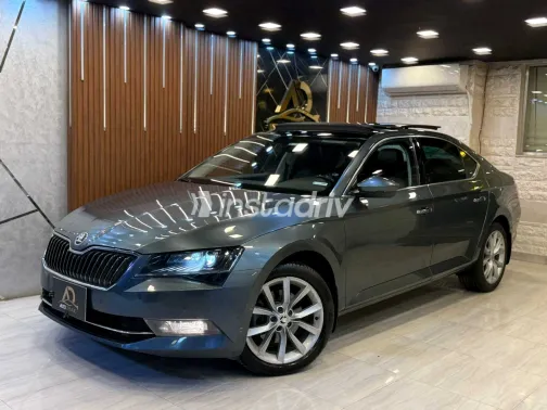 سكودا سوبيرب 2019 أبيض مستعملة للبيع - 5