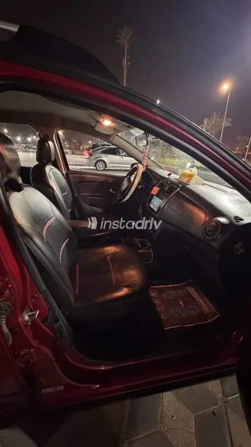 Renault Sandero 2016 Red Used for Sale - 5