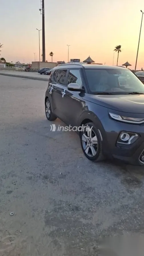 كيا سول 2020 أبيض مستعملة للبيع - 5