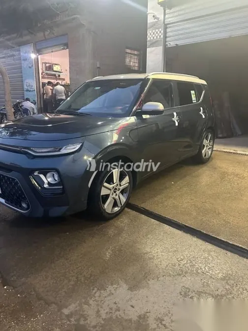 كيا سول 2020 أبيض مستعملة للبيع - 7