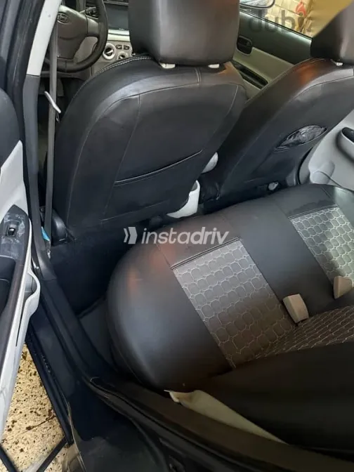 هيونداي اكسنت 2010 رمادي مستعملة للبيع - 7