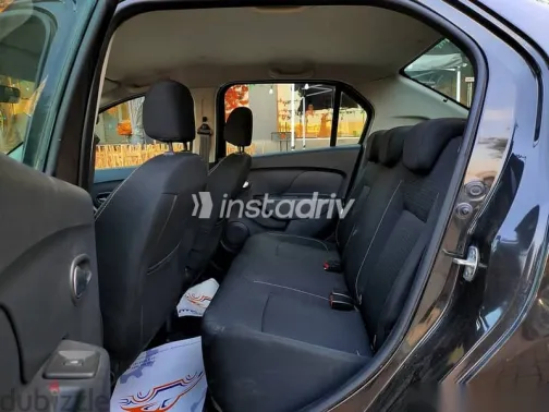 رينو لوجان 2022 أسود مستعملة للبيع - 6