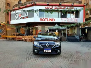 رينو لوجان 2022 أسود مستعملة للبيع