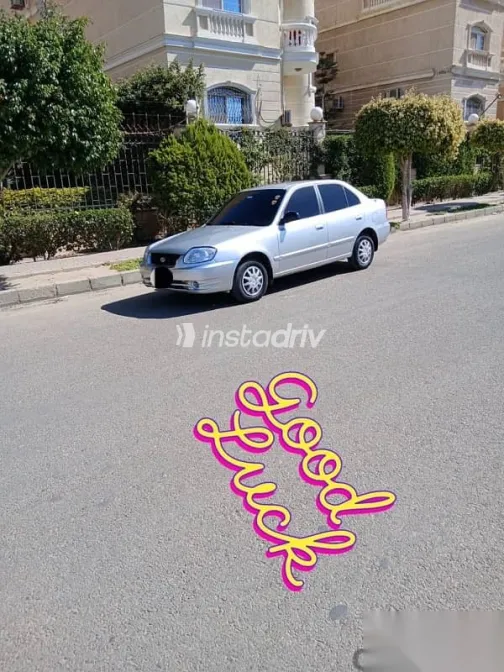 هيونداي فيرنا 2007 فضي مستعملة للبيع - 5