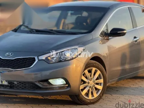 Kia Cerato 2015 Gray Used for Sale - 4