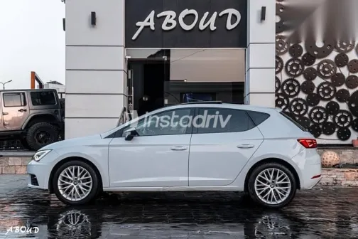 سيات ليون 2020 أبيض مستعملة للبيع - 4