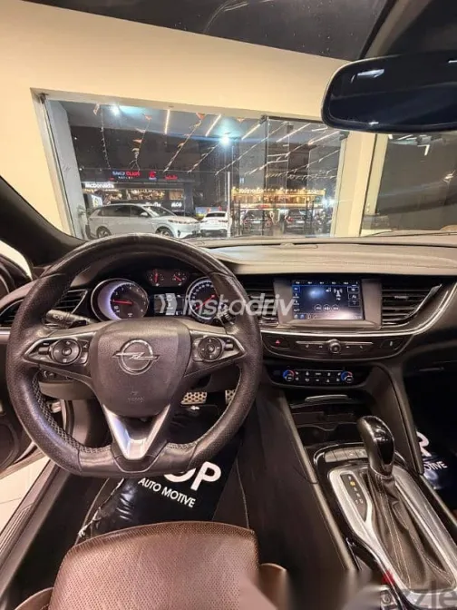 اوبل أنسيجنيا 2019 فضي مستعملة للبيع - 9