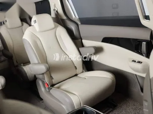 كيا كارنفال 2024 أسود جديدة للبيع - 6