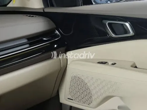 كيا كارنفال 2024 أسود جديدة للبيع - 9