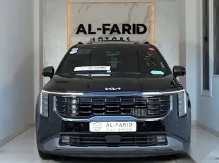 كيا كارنفال 2024 أسود جديدة للبيع