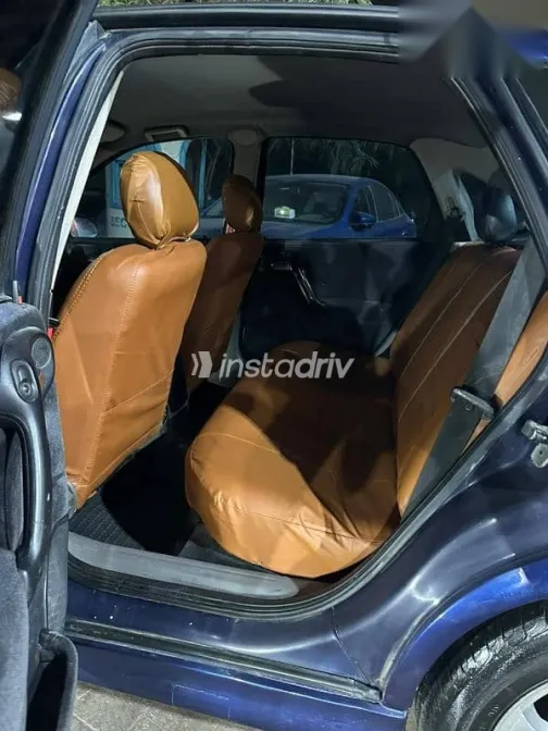 اوبل فيكترا 1996 أزرق غامق مستعملة للبيع - 3