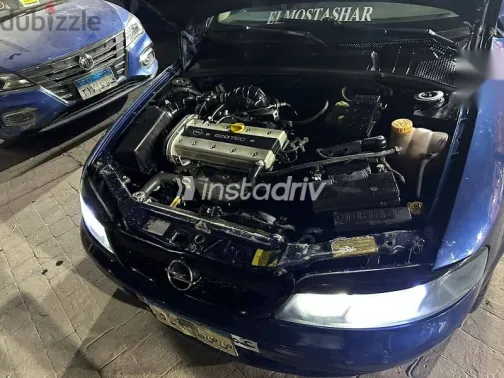 اوبل فيكترا 1996 أزرق غامق مستعملة للبيع - 5