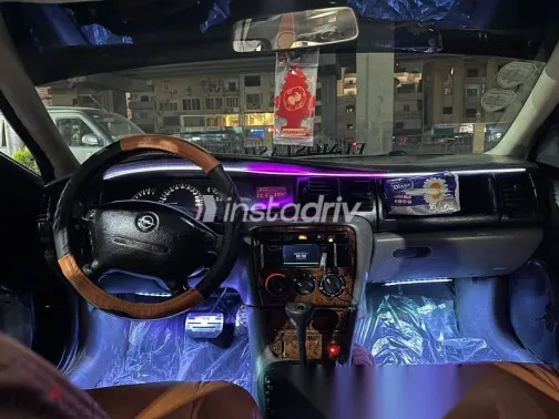 اوبل فيكترا 1996 أزرق غامق مستعملة للبيع - 6