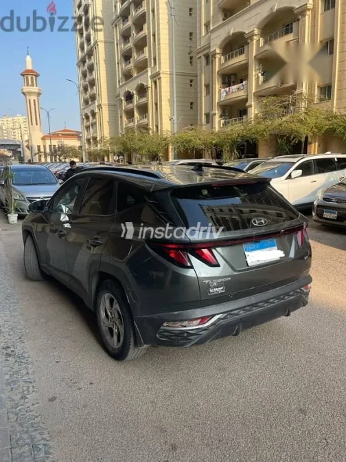 Hyundai Tucson 2022 Gray Used for Sale - 4